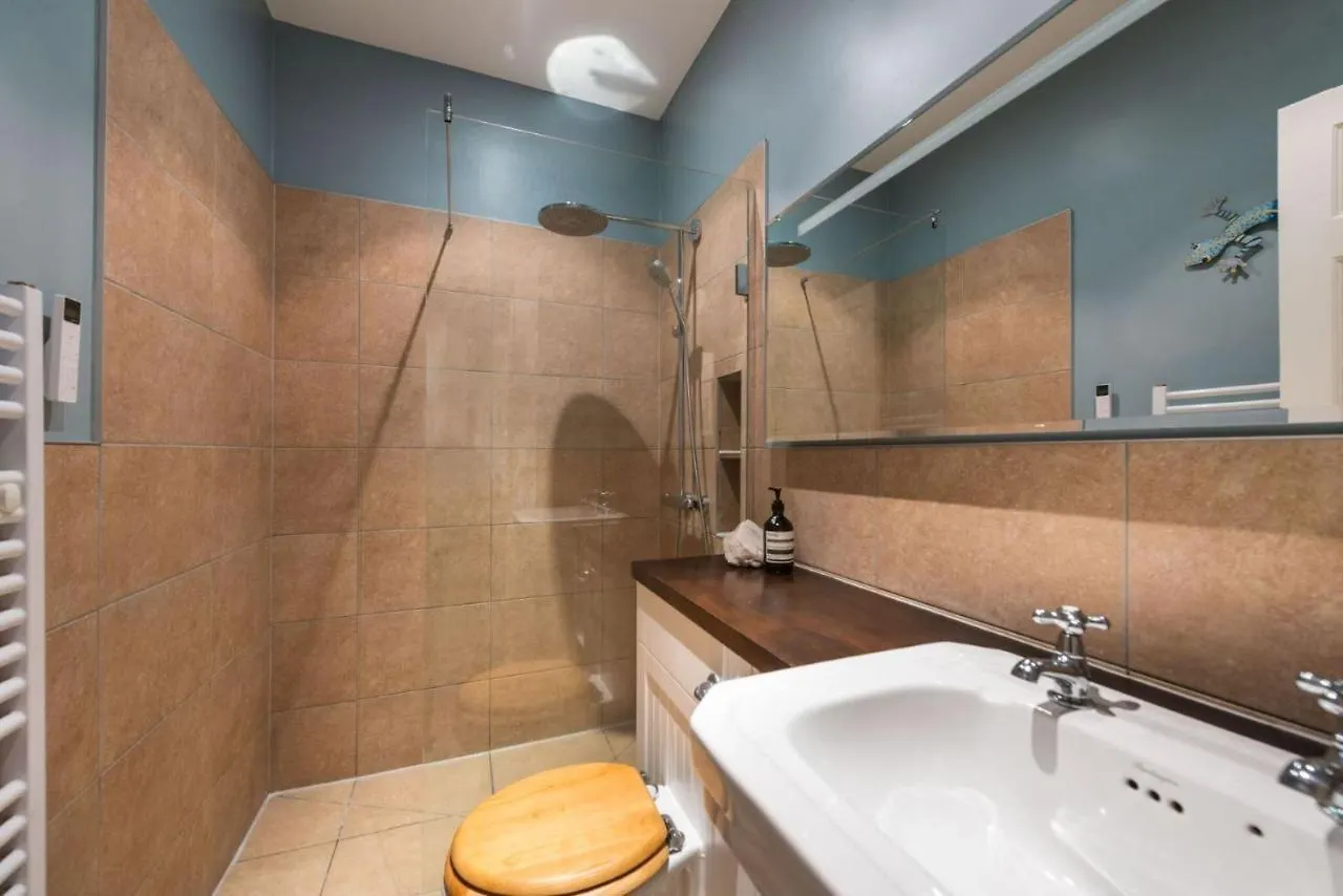 Gayfield Place Edinburgh 0*,  United Kingdom